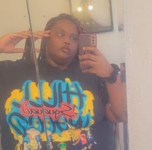 Meet your Posher, Livi